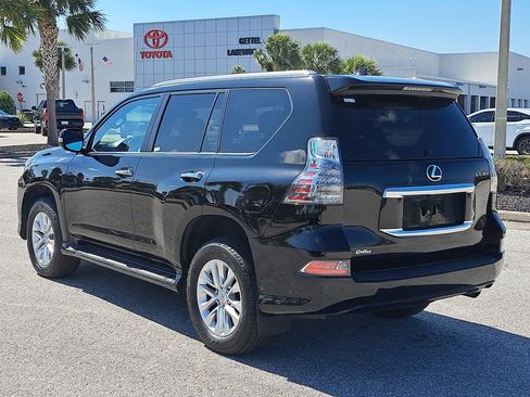 Used 2022 Lexus GX 460 Premium w/ Premium Package image 4