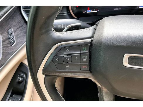 Used 2021 Jeep Grand Cherokee L Limited image 25