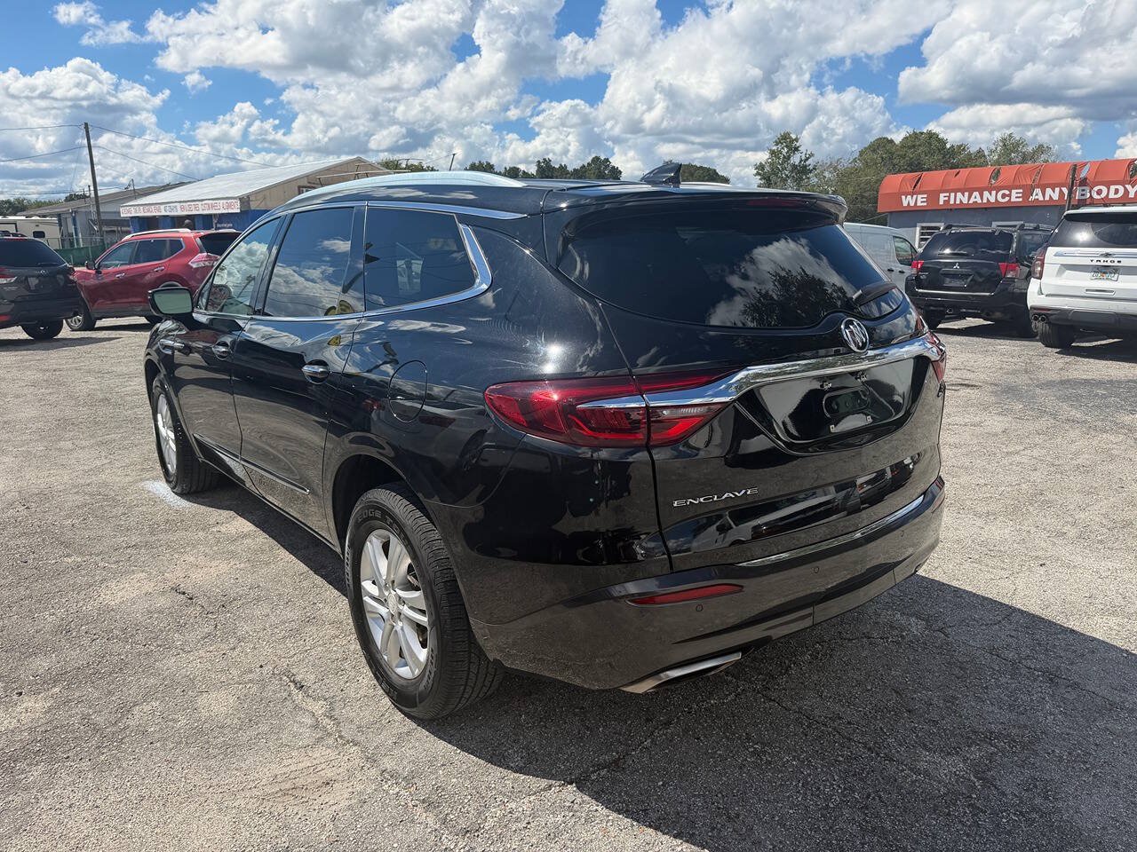 Used 2020 Buick Enclave Essence FWD image 7