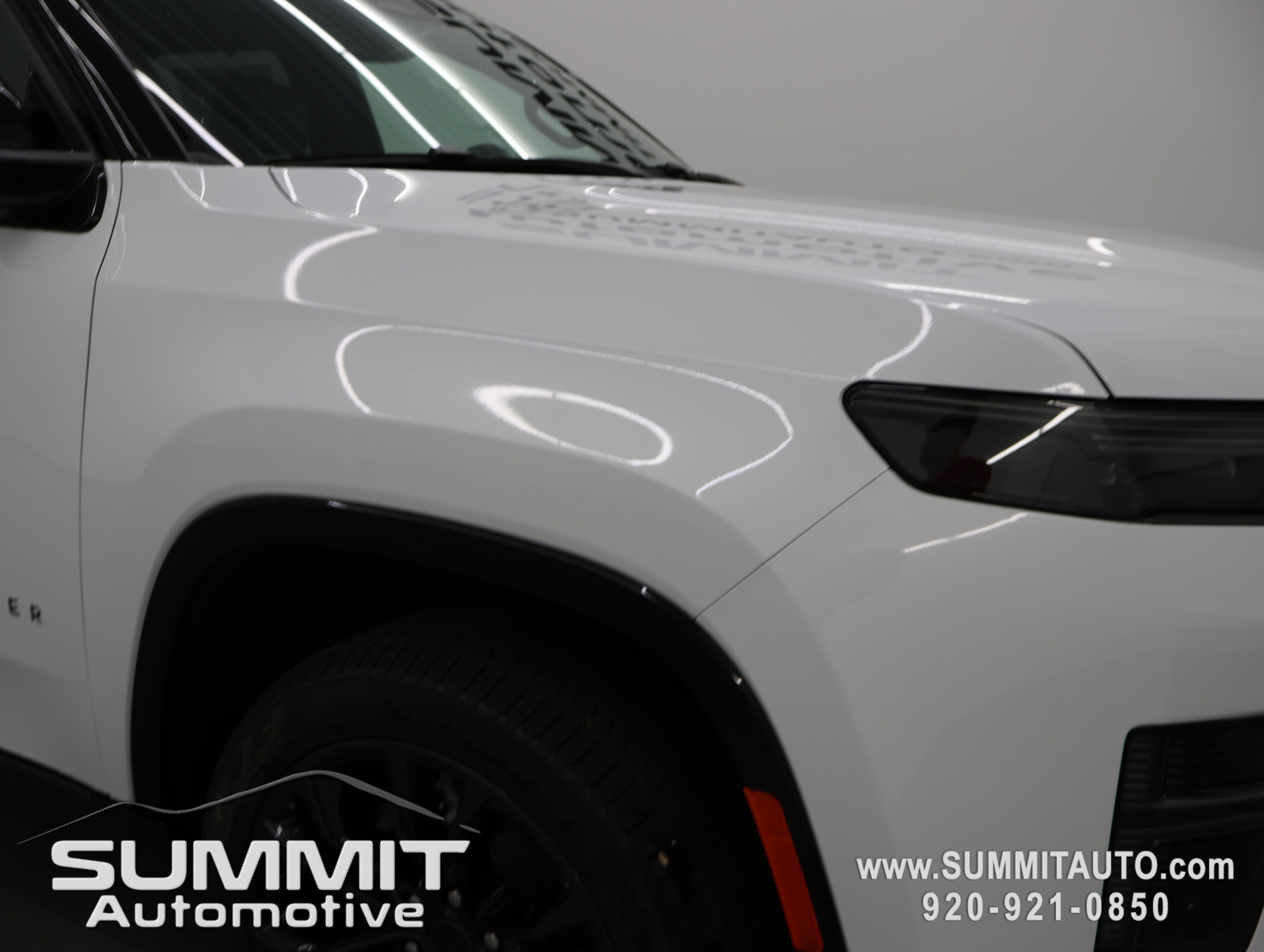 New 2026 Jeep Grand Wagoneer Summit AWD/4WD image 28