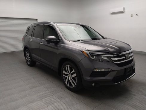 Used 2017 Honda Pilot Touring image 13