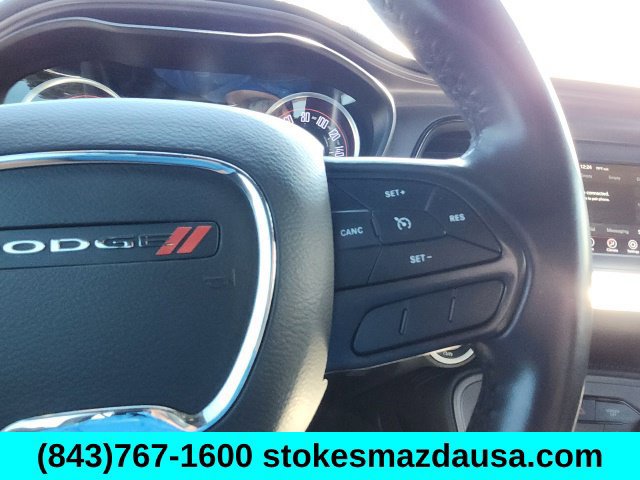 Used 2023 Dodge Challenger SXT RWD image 5