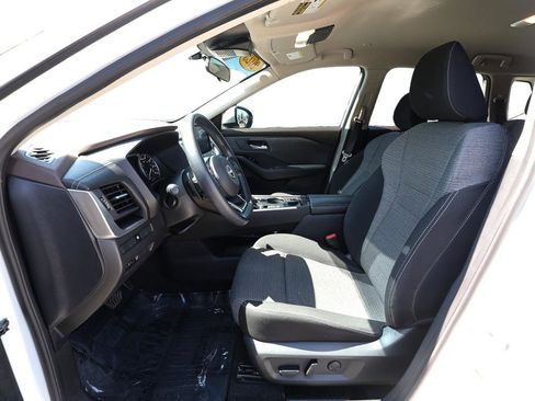 Used 2023 Nissan Rogue SV AWD/4WD image 12