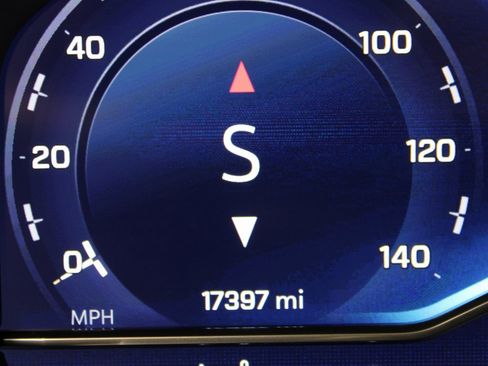 Used 2024 Chevrolet Silverado 1500 ZR2 image 12