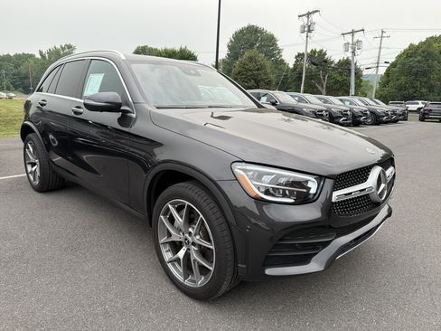 Used 2022 Mercedes-Benz GLC 300 4MATIC image 2