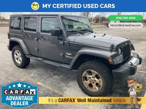 Used 2014 Jeep Wrangler Unlimited Sahara w/ Connectivity Group image 3