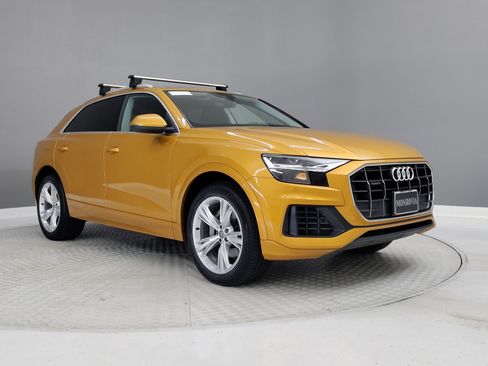 Used 2019 Audi Q8 Premium w/ Convenience Package image 5