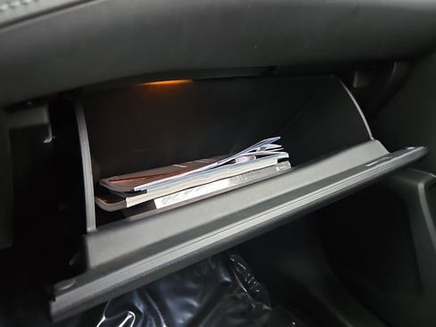 Used 2023 Toyota Highlander LE image 22