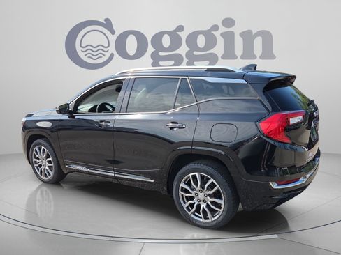 Certified 2024 GMC Terrain Denali w/ Denali Premium Package AWD/4WD image 3