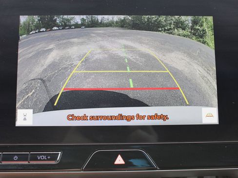 Used 2023 Toyota Venza Nightshade AWD/4WD image 33