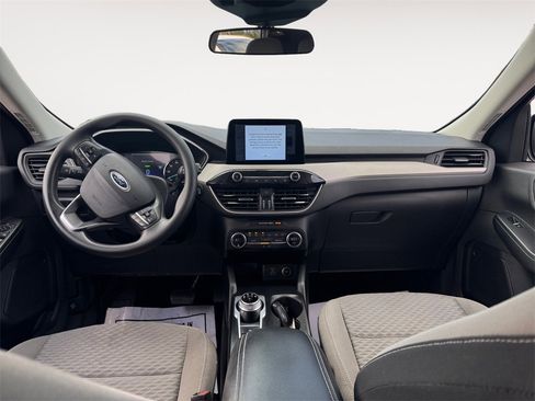 Used 2021 Ford Escape SE image 10