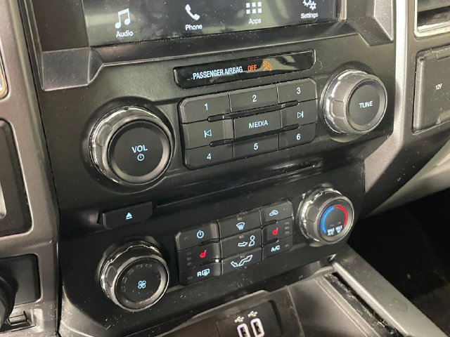 Used 2016 Ford F150 XLT w/ Equipment Group 302A Luxury AWD/4WD image 8