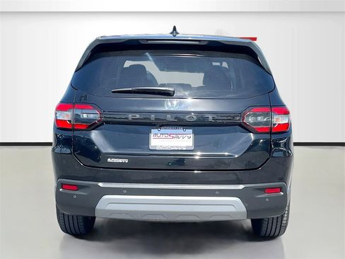 Used 2024 Honda Pilot EX-L image 6