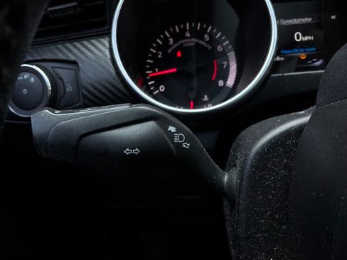 Used 2019 Ford Mustang Coupe RWD image 30