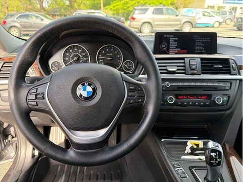 Used 2015 BMW 328i xDrive Sedan AWD/4WD image 12