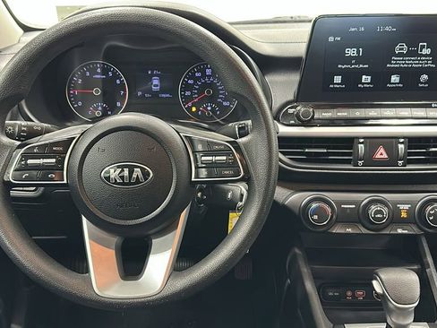 Used 2021 Kia Forte LXS image 11