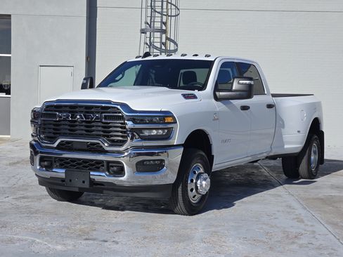 New 2026 RAM 3500 Lone Star AWD/4WD image 2