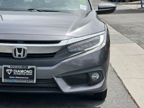 Used 2018 Honda Civic Touring image 11