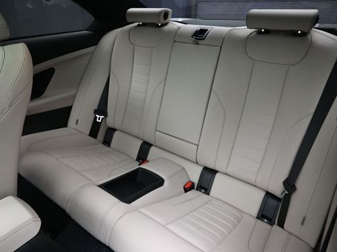 Used 2022 BMW 230i Coupe w/ Premium Package 2 RWD image 17