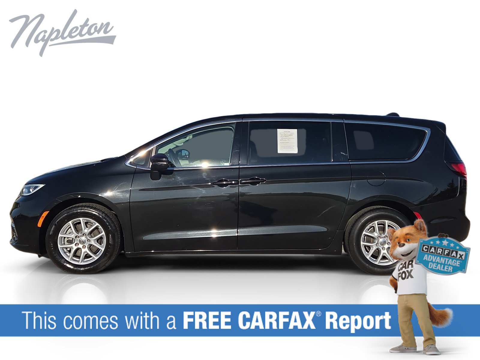 Used 2023 Chrysler Pacifica Touring-L FWD image 2