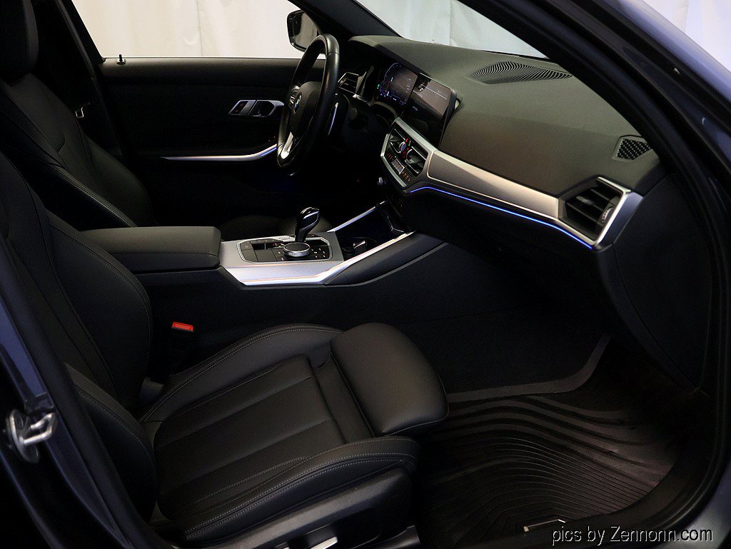 Certified 2022 BMW 330i xDrive Sedan AWD/4WD image 32