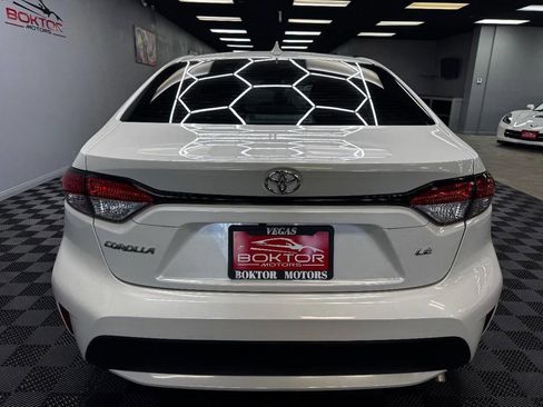 Used 2021 Toyota Corolla LE image 12