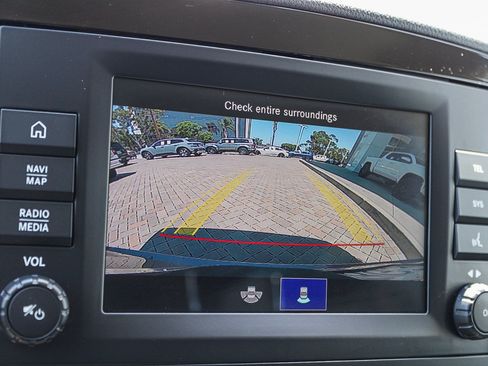 Used 2021 Mercedes-Benz Metris Passenger image 27