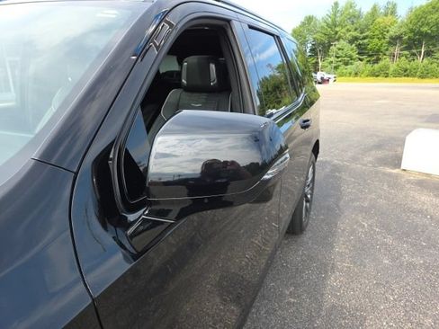 Used 2025 Cadillac Escalade Sport Platinum AWD/4WD image 42