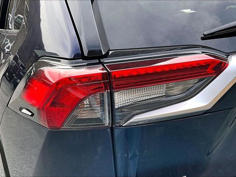 Used 2020 Toyota RAV4 XSE image 30