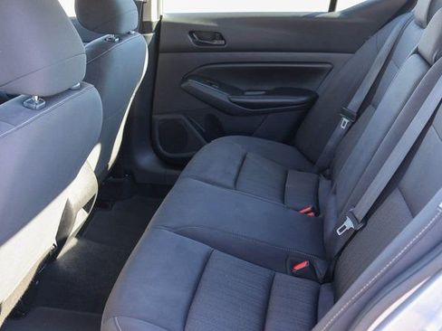 Used 2024 Nissan Altima 2.5 S image 12