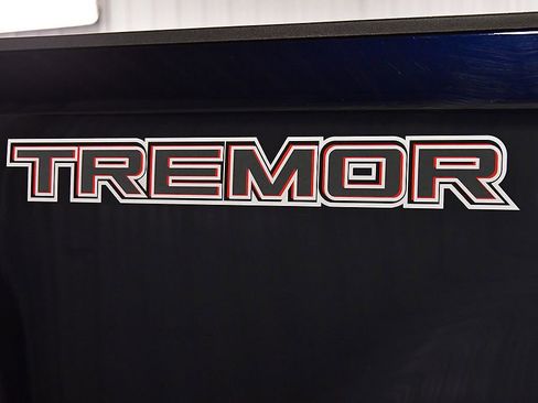 Used 2022 Ford F250 Lariat w/ Tremor Off-Road Package AWD/4WD image 14