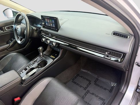 Used 2023 Honda Civic Touring image 32