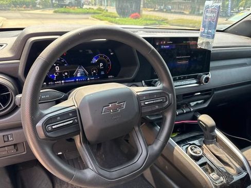 Used 2024 Chevrolet Colorado Trail Boss w/ Advanced Trailering Package AWD/4WD image 11