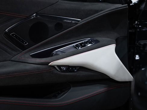 Used 2023 Chevrolet Corvette Z06 image 23