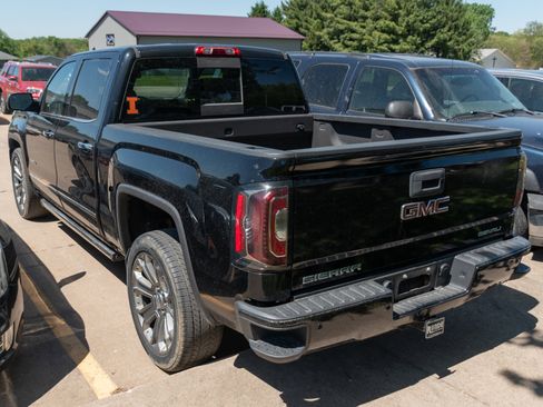Used 2016 GMC Sierra 1500 Denali w/ Denali Ultimate Package AWD/4WD image 5