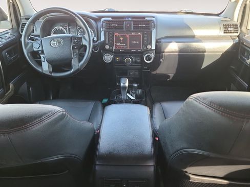 Used 2020 Toyota 4Runner TRD Off-Road Premium AWD/4WD image 10