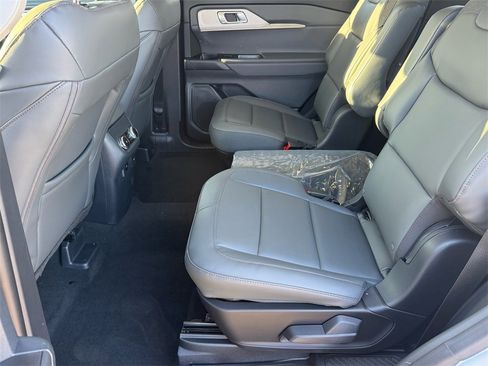 New 2026 Ford Explorer Active image 10