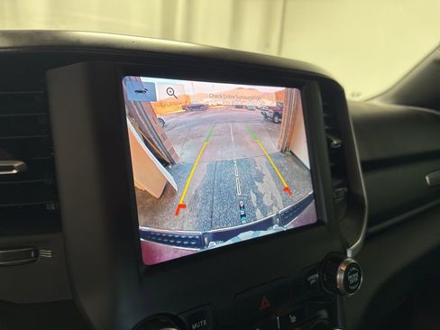 Used 2022 RAM 1500 Big Horn image 13