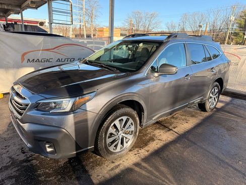 Used 2022 Subaru Outback Premium image 8