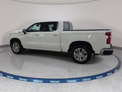 Used 2025 Chevrolet Silverado 1500 LTZ AWD/4WD image 8