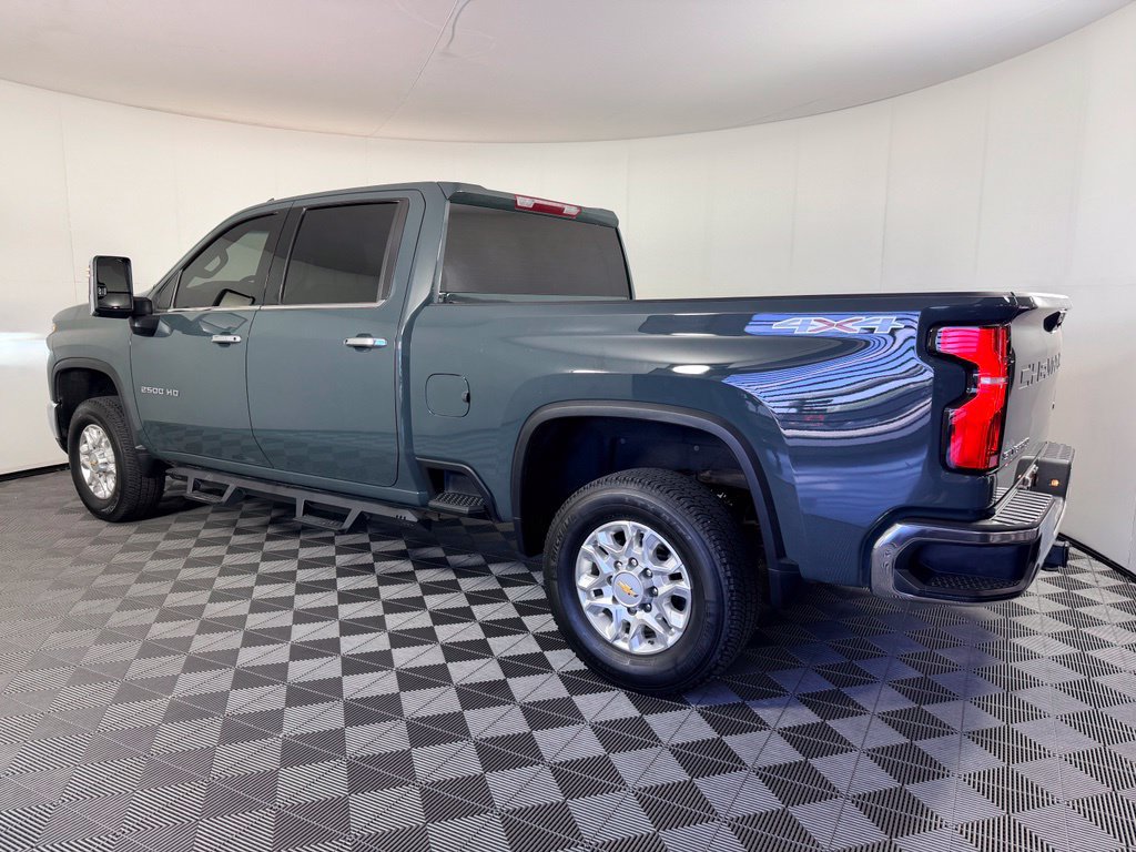Used 2025 Chevrolet Silverado 2500 LTZ w/ LTZ Convenience Package AWD/4WD image 10