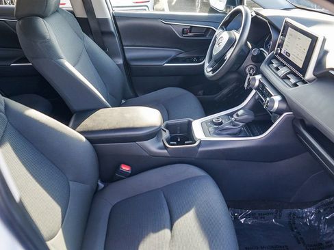 Used 2024 Toyota RAV4 LE image 17