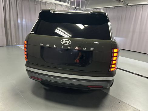 Used 2026 Hyundai Palisade SEL FWD image 6
