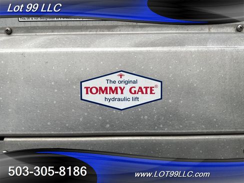 Used 2019 Chevrolet Express 3500 w/ Driver Convenience Package image 53