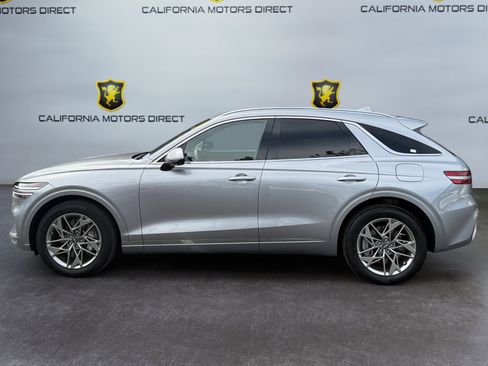 Used 2025 Genesis GV70 2.5T w/ Advanced Package image 2
