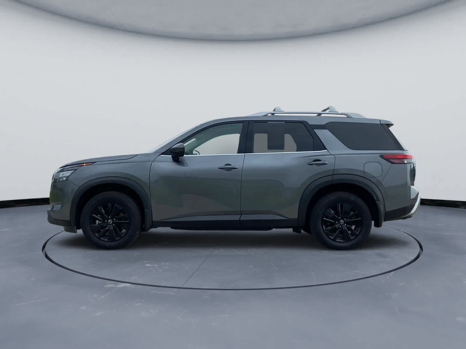 Used 2025 Nissan Pathfinder SL w/ Cargo Package AWD/4WD image 8