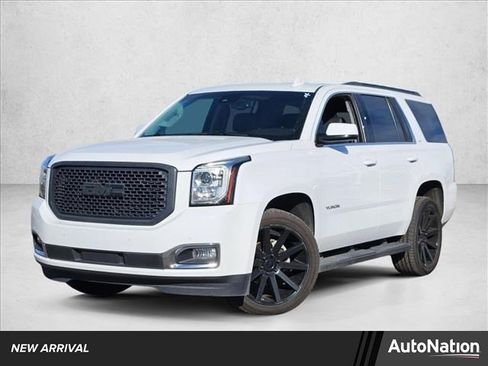 Used 2017 GMC Yukon SLT w/ Open Road Package image 1