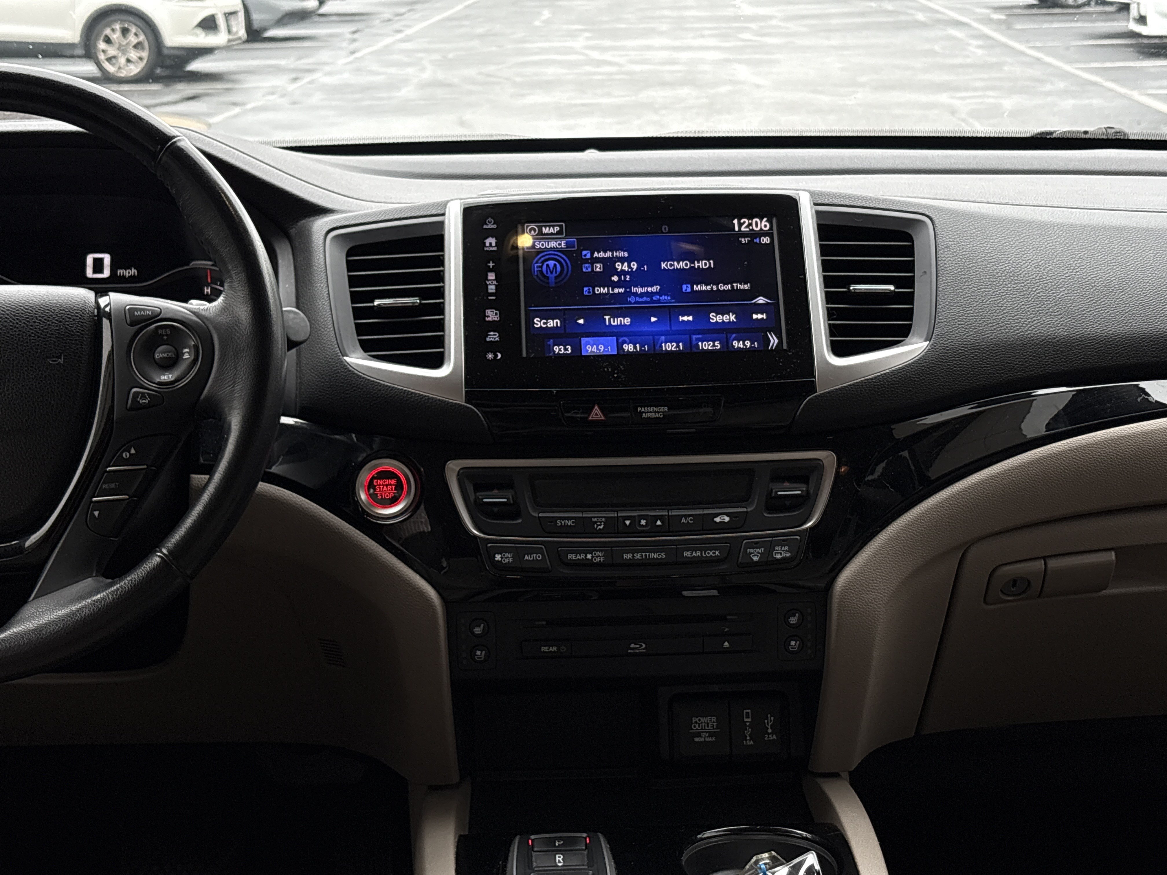Used 2017 Honda Pilot Elite image 30