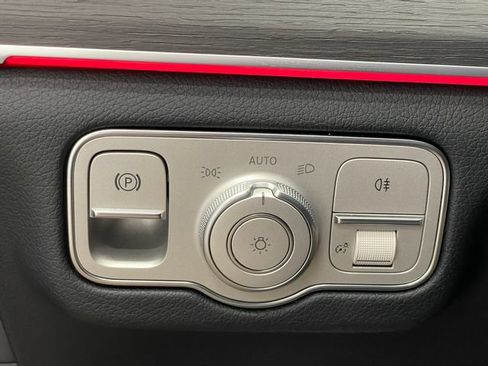 Certified 2026 Mercedes-Benz GLE 350 4MATIC image 40