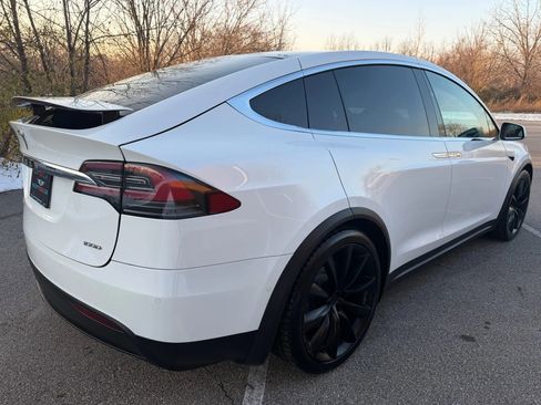 Used 2018 Tesla Model X 100D image 50